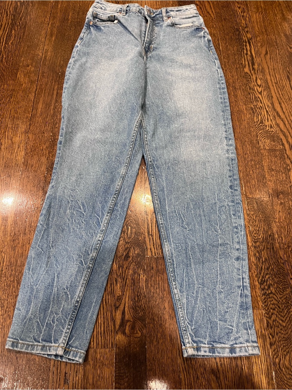 Classic Light Wash Straight Leg Jeans
